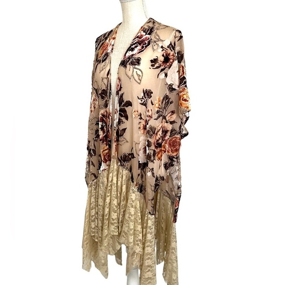 Angel Heart Boutique Kimono - Taupe One Size - Picture 2 of 6